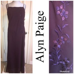 NWT Alyn Paige  Plum embroidered  evening dress